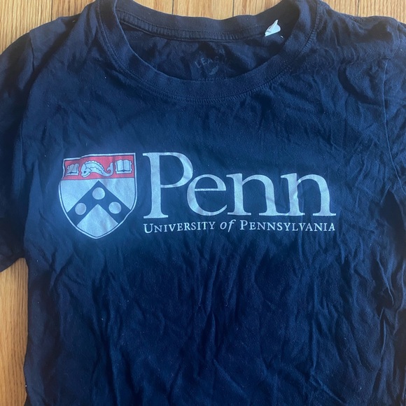Navy Blue University of Pennsylvania Crest T-Shirt - Picture 2 of 3
